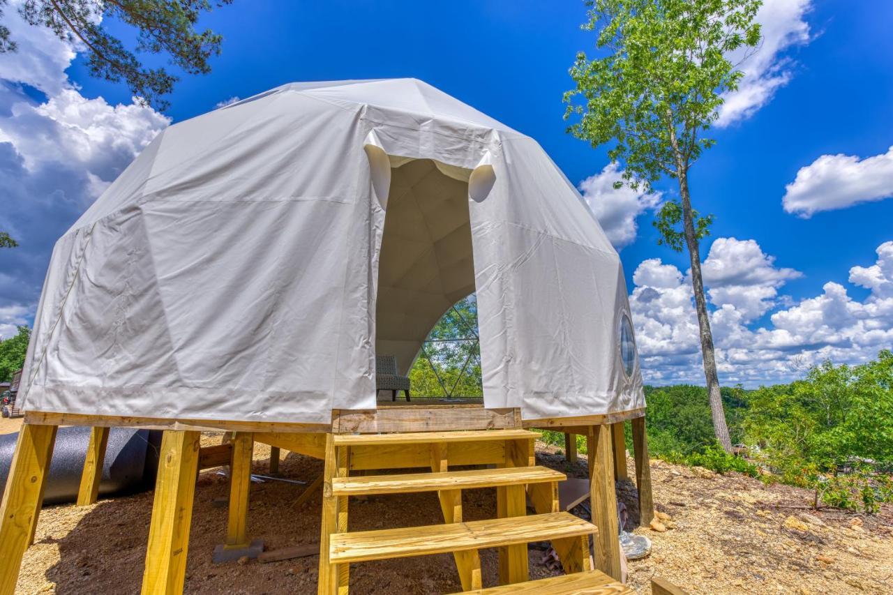 The Gemini-A Dreamy, Waterfront Tiny Cabin Rogersville Exteriér fotografie